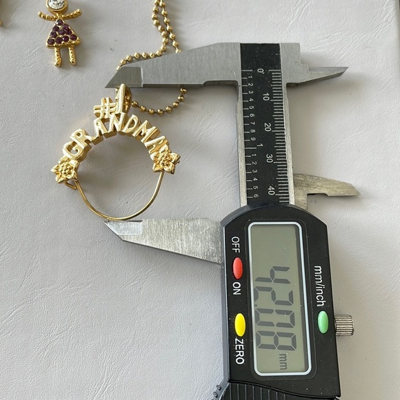 Vintage Necklace - Picture 3 of 6